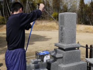 墓掃除作業状況